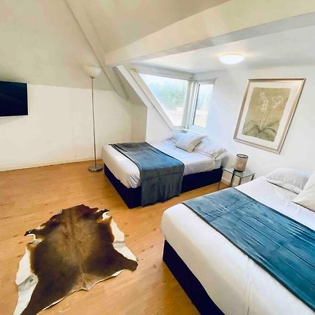 Penthouse Studio With 2 Double Beds & Smart Tv. Great London Location Appartement Buitenkant foto